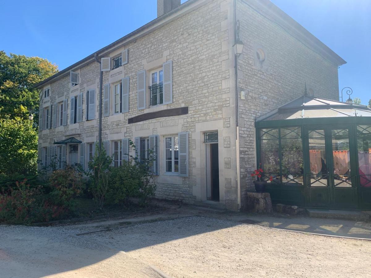 Chambres D'Hotes Dans Une Maison De Caractere Mussey-sur-Marne Exterior foto